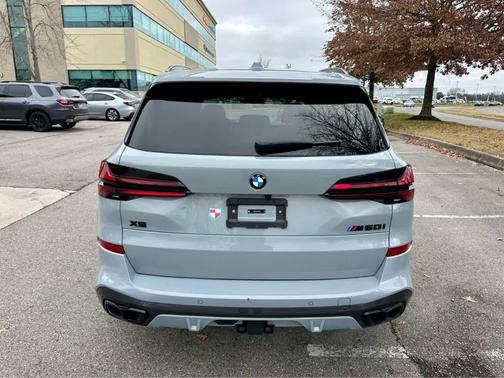 2025 BMW X5 M60i
