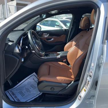 2021 Mercedes-Benz GLC 300 4MATIC Coupe