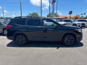 Crystal Black Silica 2022 Subaru Ascent Onyx Edition