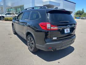 Crystal Black Silica 2022 Subaru Ascent Onyx Edition