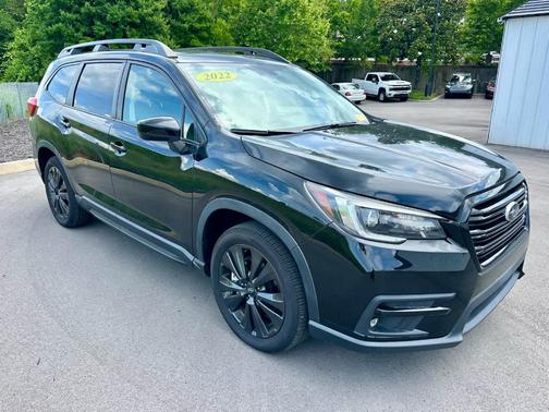 Crystal Black Silica 2022 Subaru Ascent Onyx Edition