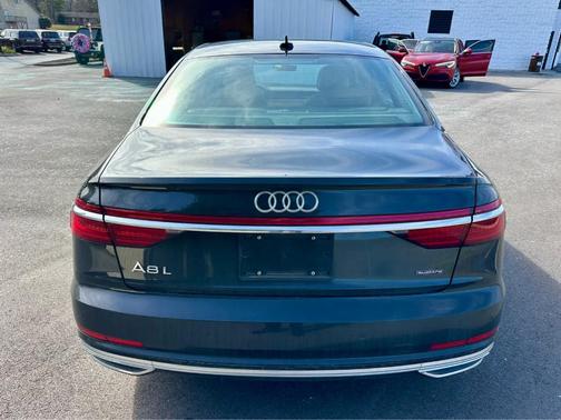 2021 Audi A8 L 60