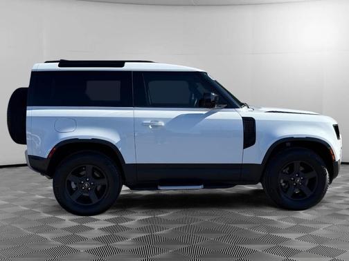 2022 Land Rover Defender 90 Standard