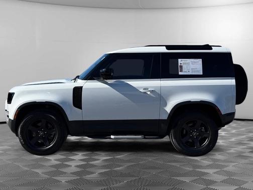 2022 Land Rover Defender 90 Standard