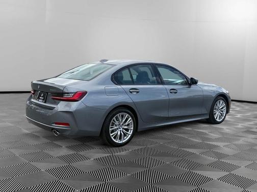2023 BMW 330 i xDrive