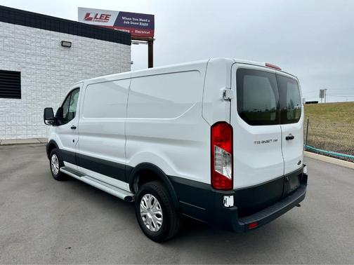 2024 Ford Transit-250 