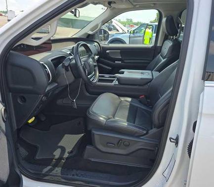 Oxford White 2025 Ford Expedition Max Platinum