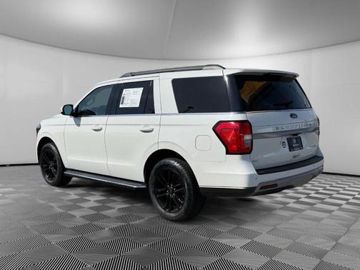 Star White 2022 Ford Expedition XLT
