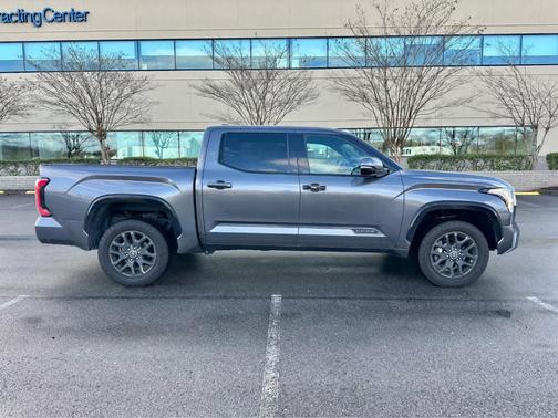 2023 Toyota Tundra Platinum
