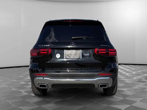 2025 Mercedes-Benz GLB 250 Base 4MATIC