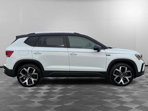 2023 Volkswagen Taos 1.5T SEL