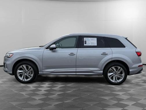 2021 Audi Q7 45 Premium Plus