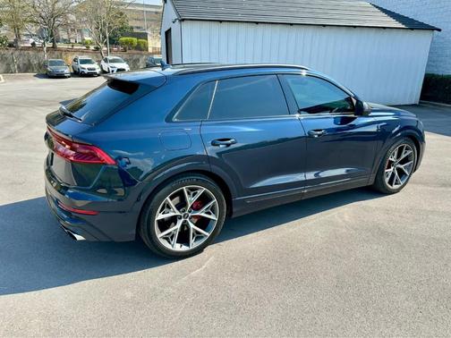 Waitomo Blue Metallic 2023 Audi SQ8 4.0T quattro Premium Plus