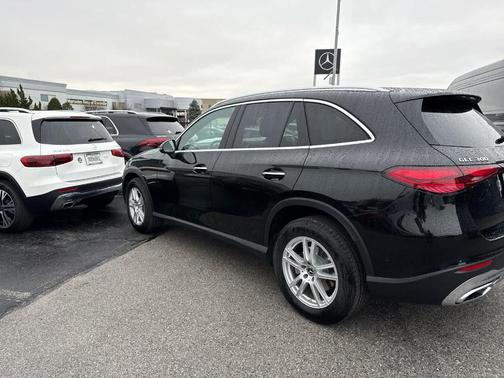 2026 Mercedes-Benz GLC 300 Base 4MATIC