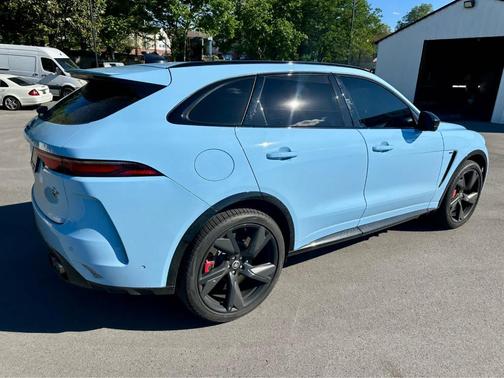 Chalk Blue 2026 Jaguar F-PACE SVR 575 Edition