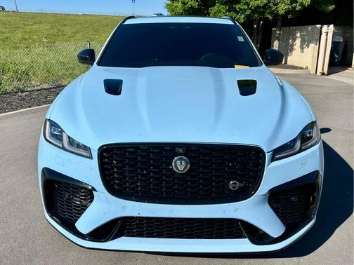 Chalk Blue 2026 Jaguar F-PACE SVR 575 Edition