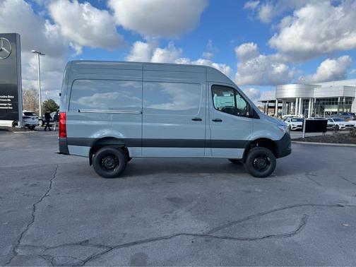 2025 Mercedes-Benz Sprinter 2500 