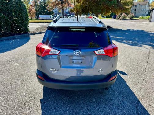 2014 Toyota RAV4 LE
