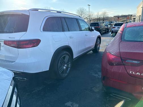 2026 Mercedes-Benz GLS 450 4MATIC