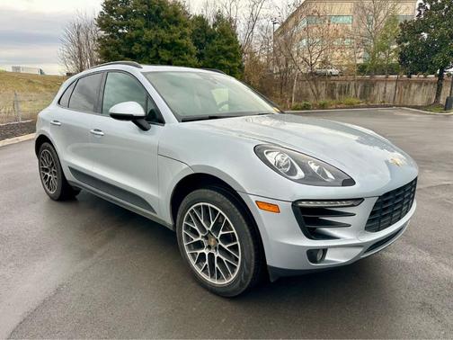 2018 Porsche Macan 