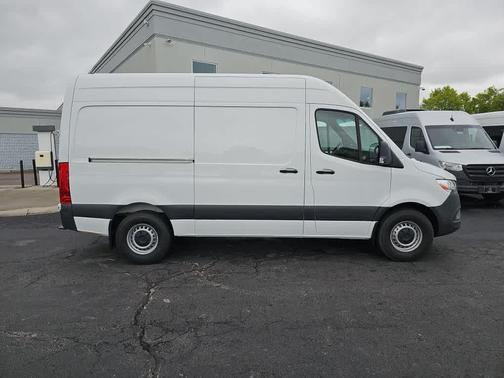 2024 Mercedes-Benz Sprinter 2500
