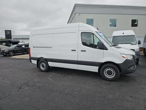 2024 Mercedes-Benz Sprinter 2500