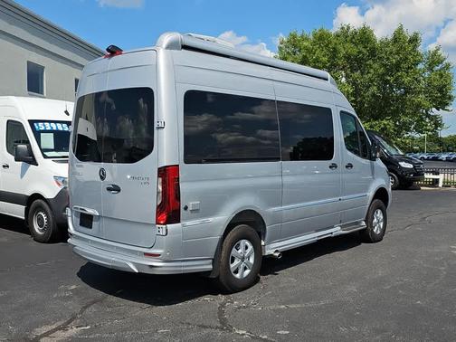 2023 Mercedes-Benz Sprinter 2500