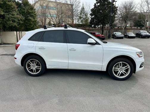 2017 Audi Q5 2.0T Premium