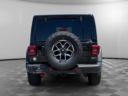Black Clearcoat 2025 Jeep Wrangler Rubicon