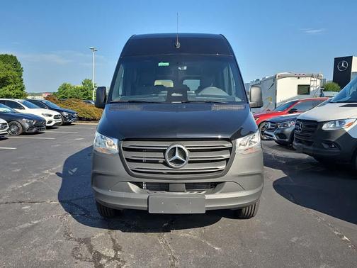 2025 Mercedes-Benz Sprinter 2500 144 WB Standard Roof Passenger