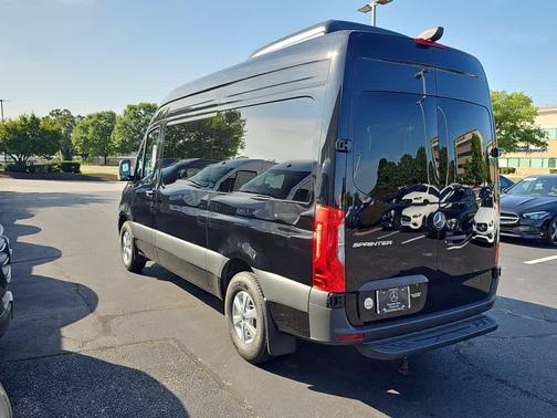 2025 Mercedes-Benz Sprinter 2500 144 WB Standard Roof Passenger