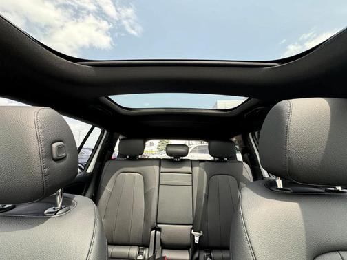 2025 Mercedes-Benz GLB 250 Base