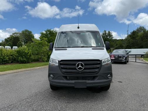 2024 Mercedes-Benz Sprinter 2500
