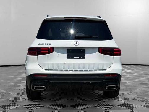2025 Mercedes-Benz GLB 250 Base