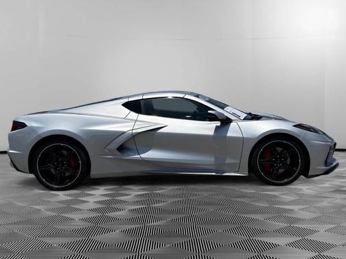Blade Silver Metallic 2020 Chevrolet Corvette Stingray w/3LT