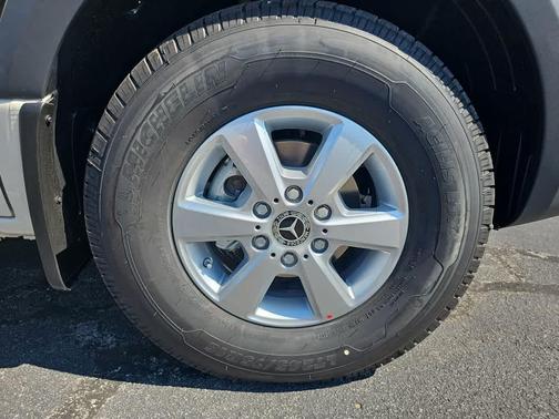 2025 Mercedes-Benz Sprinter 2500 