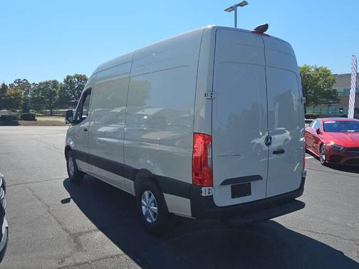 2025 Mercedes-Benz Sprinter 2500 