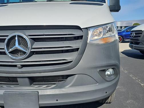2024 Mercedes-Benz Sprinter 2500 