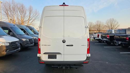 2024 Mercedes-Benz Sprinter 2500