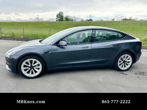 Midnight Silver Metallic 2023 Tesla Model 3 Base