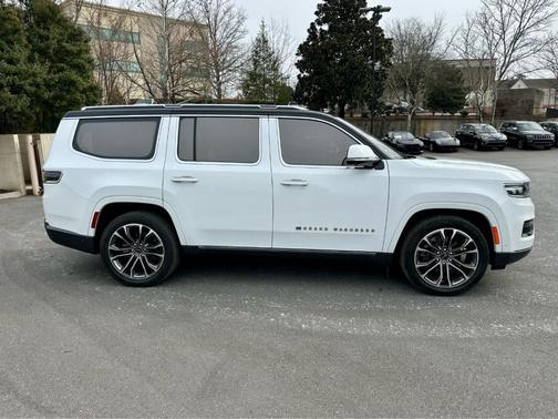 2022 Jeep Grand Wagoneer Series III
