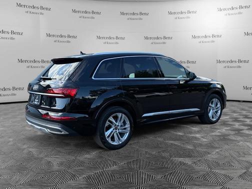 2024 Audi Q7 55 Premium Plus