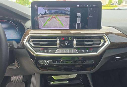 Mineral White Metallic 2023 BMW X3 xDrive30i