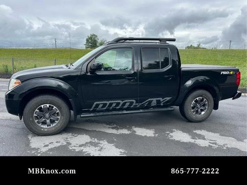Super Black 2015 Nissan Frontier Pro-4X