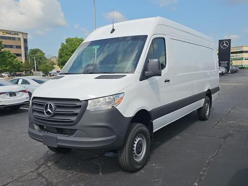 Arctic White 2026 Mercedes-Benz Sprinter 2500 170 WB High Roof Extended Cargo