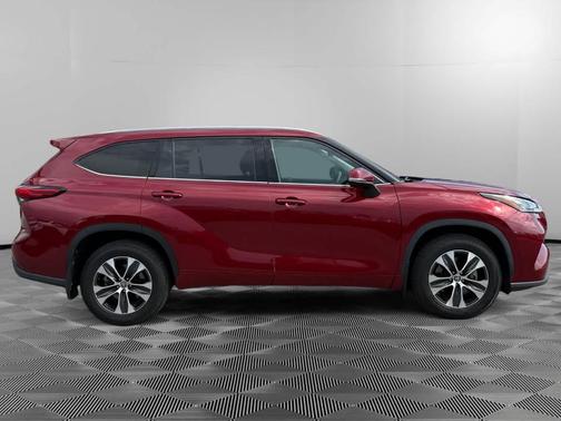 Ruby Flare Pearl 2020 Toyota Highlander XLE