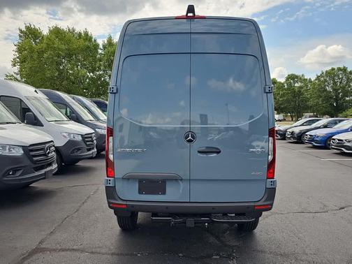 2025 Mercedes-Benz Sprinter 2500