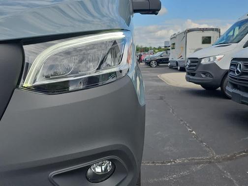2025 Mercedes-Benz Sprinter 2500