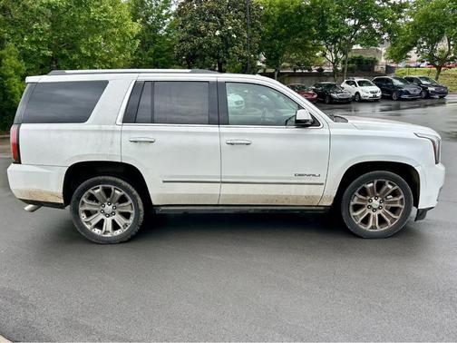 Summit White 2015 GMC Yukon Denali