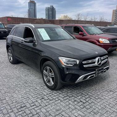 Black 2022 Mercedes-Benz GLC 300 Base 4MATIC
